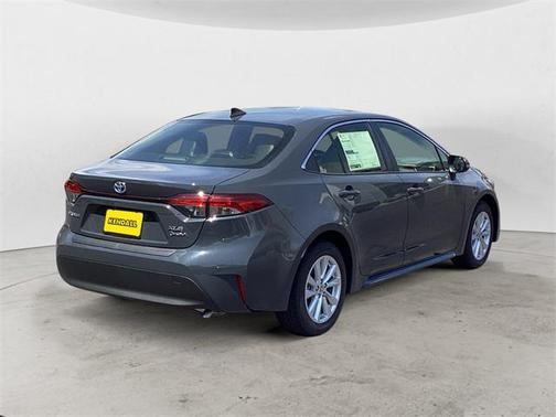 2025 Toyota Corolla Hybrid XLE