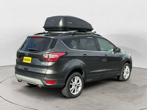 Magnetic 2018 Ford Escape SE