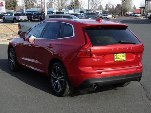 2019 Volvo XC60 T5 Momentum