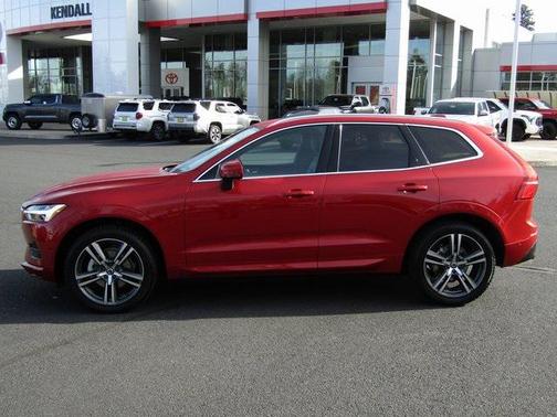 2019 Volvo XC60 T5 Momentum