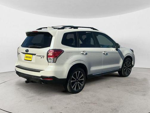 Crystal White Pearl 2018 Subaru Forester 2.0XT Touring