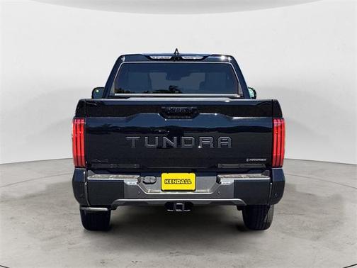 2025 Toyota Tundra Hybrid Platinum