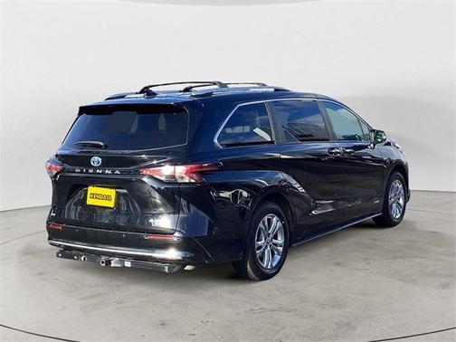 2021 Toyota Sienna Platinum 7 Passenger