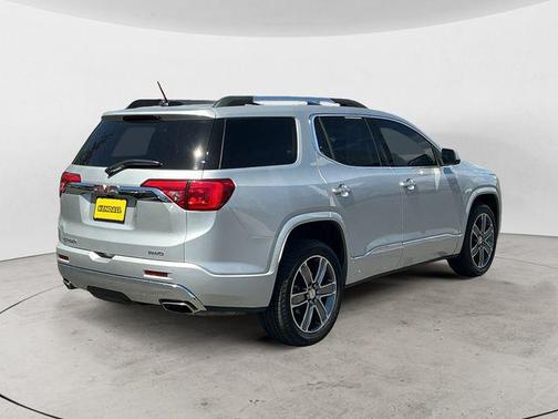 Quicksilver Metallic 2019 GMC Acadia Denali