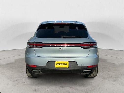 Dolomite Silver Metallic 2021 Porsche Macan Macan