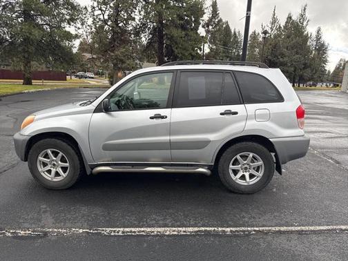 2003 Toyota RAV4 Base