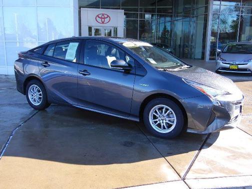 2017 Toyota Prius Four