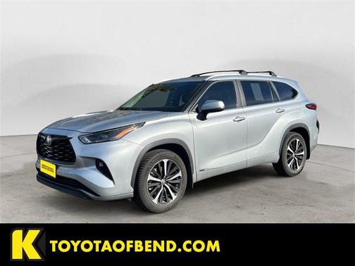2023 Toyota Highlander Hybrid XLE