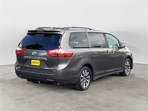 2019 Toyota Sienna Limited