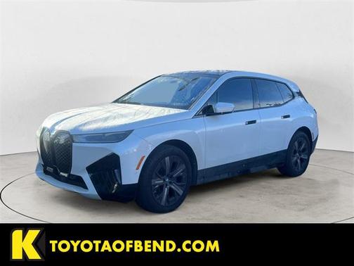 2025 BMW iX xDrive50