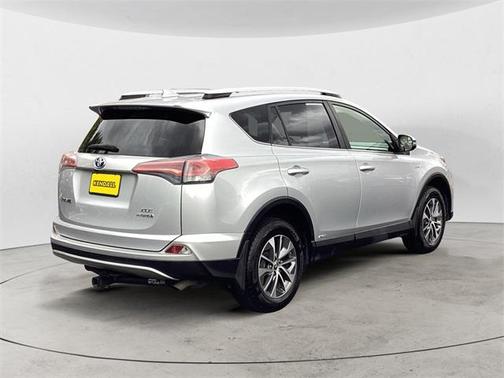 2016 Toyota RAV4 Hybrid XLE