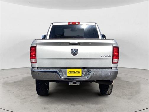 2017 RAM 2500 Tradesman Crew Cab 4x4 6'4' Box