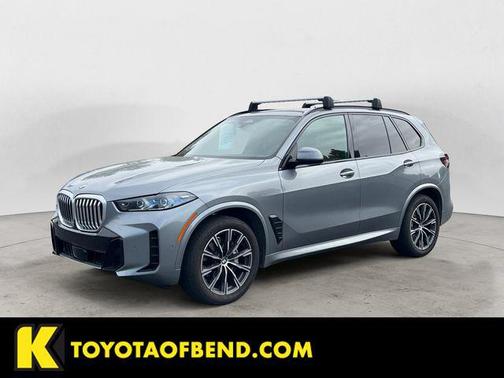 Skyscraper Grey Metallic 2025 BMW X5 xDrive40i