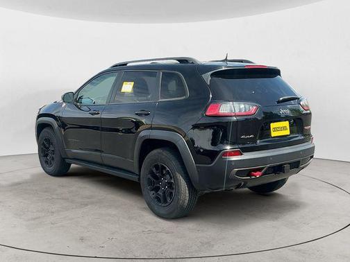 Diamond Black Crystal Pearlcoat 2019 Jeep Cherokee Trailhawk Elite