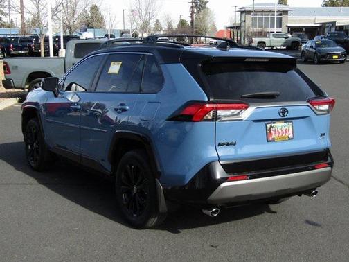 2025 Toyota RAV4 Hybrid SE