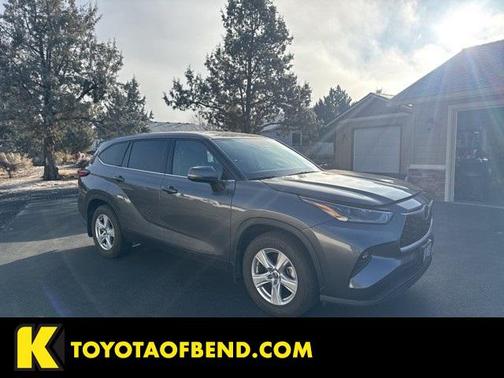 2021 Toyota Highlander LE