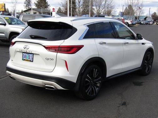 2021 INFINITI QX50 LUXE AWD