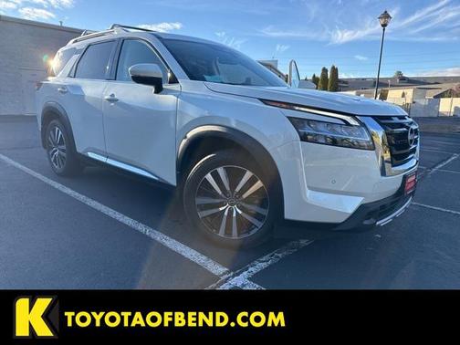 2023 Nissan Pathfinder Platinum 4WD