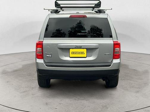Billet Silver Metallic Clearcoat 2015 Jeep Patriot Latitude