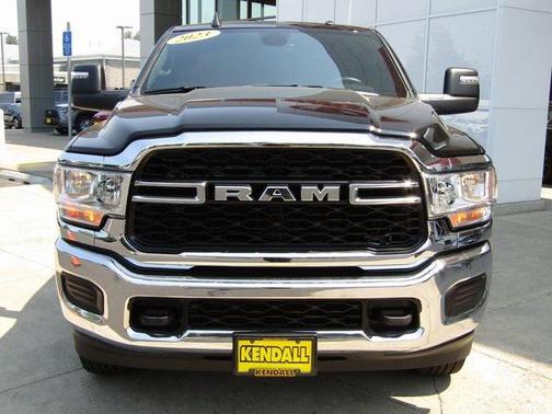 2023 RAM 2500 Tradesman Crew Cab 4x4 6'4' Box