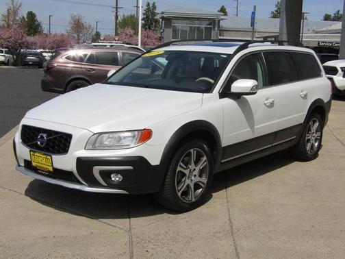 2015 Volvo XC70 T6 Premier Plus