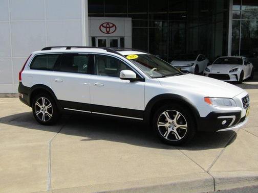 2015 Volvo XC70 T6 Premier Plus
