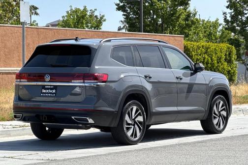2025 Volkswagen Atlas 2.0T SE