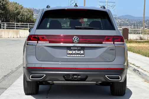 2025 Volkswagen Atlas 2.0T SE
