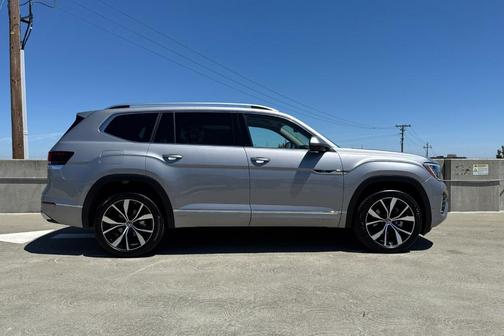 2025 Volkswagen Atlas 2.0T SEL Premium R-Line