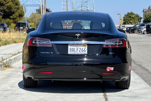 2017 Tesla Model S 90D