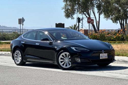 2017 Tesla Model S 90D
