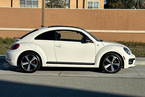 2014 Volkswagen Beetle 2.0T R-Line