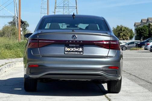 Platinum Gray Metallic 2026 Volkswagen Jetta 1.5T Sport