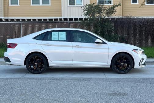 2025 Volkswagen Jetta 1.5T SE