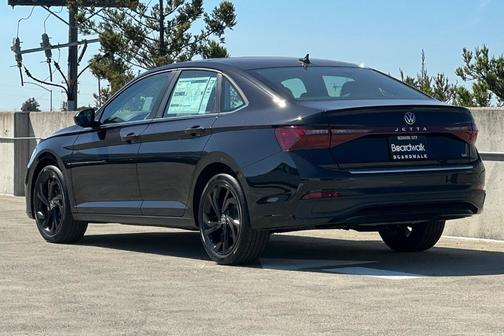Deep Black Pearl 2026 Volkswagen Jetta 1.5T SE