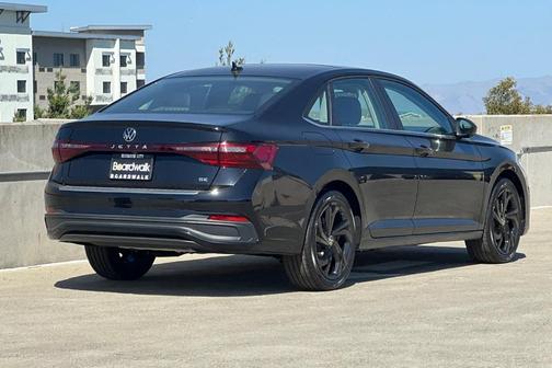 Deep Black Pearl 2026 Volkswagen Jetta 1.5T SE