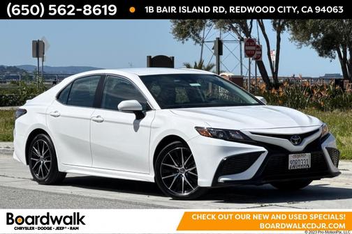 2023 Toyota Camry SE