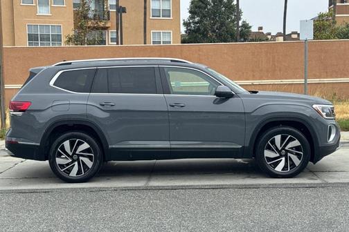 2025 Volkswagen Atlas 2.0T SEL
