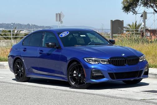2021 BMW 330 i