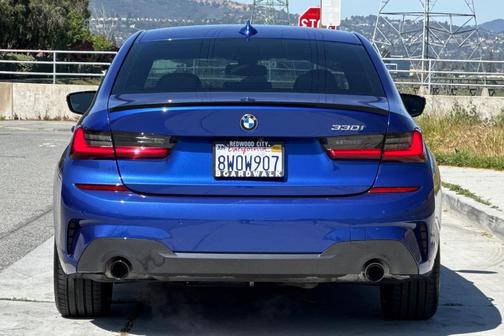 2021 BMW 330 i