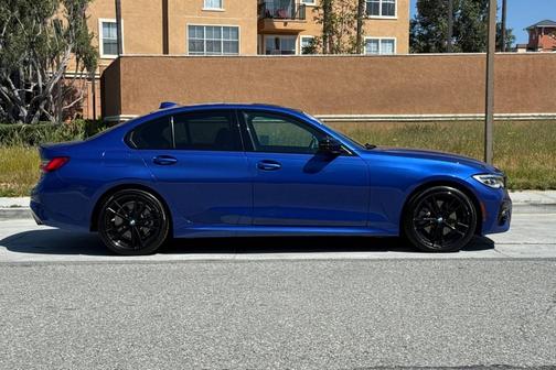 2021 BMW 330 i