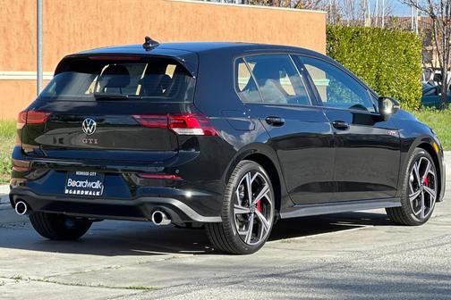 2026 Volkswagen Golf GTI 2.0T SE