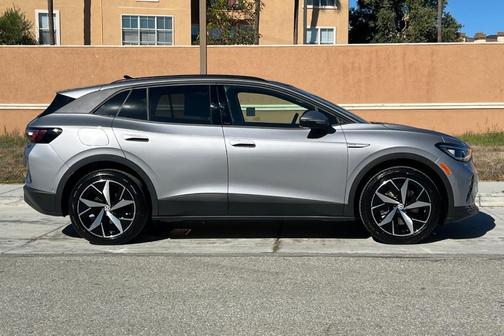 2025 Volkswagen ID.4 Pro