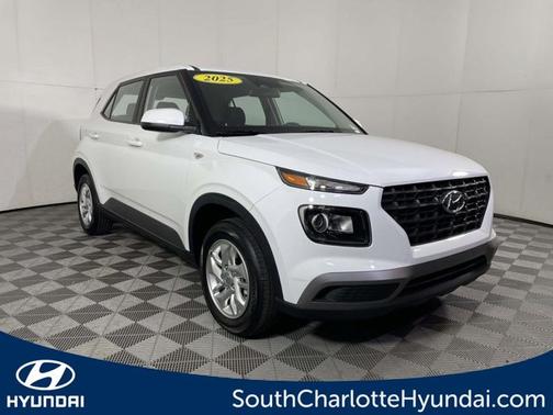 2025 Hyundai VENUE SE