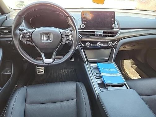 Photo 2 of 4 of 2020 Honda Accord Sport 2.0T