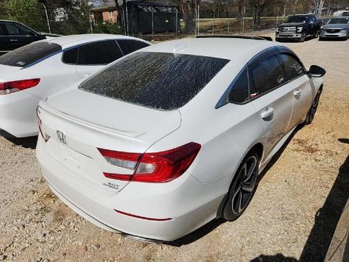 Photo 4 of 4 of 2020 Honda Accord Sport 2.0T