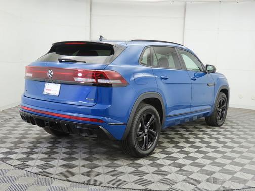 2026 Volkswagen Atlas Cross Sport 2.0T SEL