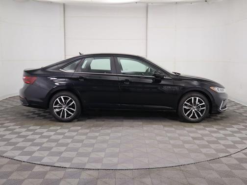 2026 Volkswagen Jetta 1.4T SE