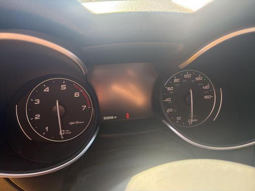 2020 Alfa Romeo Stelvio Base