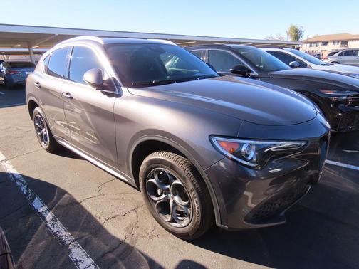 2020 Alfa Romeo Stelvio Base
